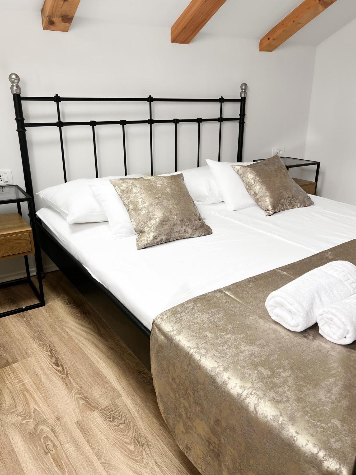 Centrum Luxury Rooms Šibenik Exterior foto